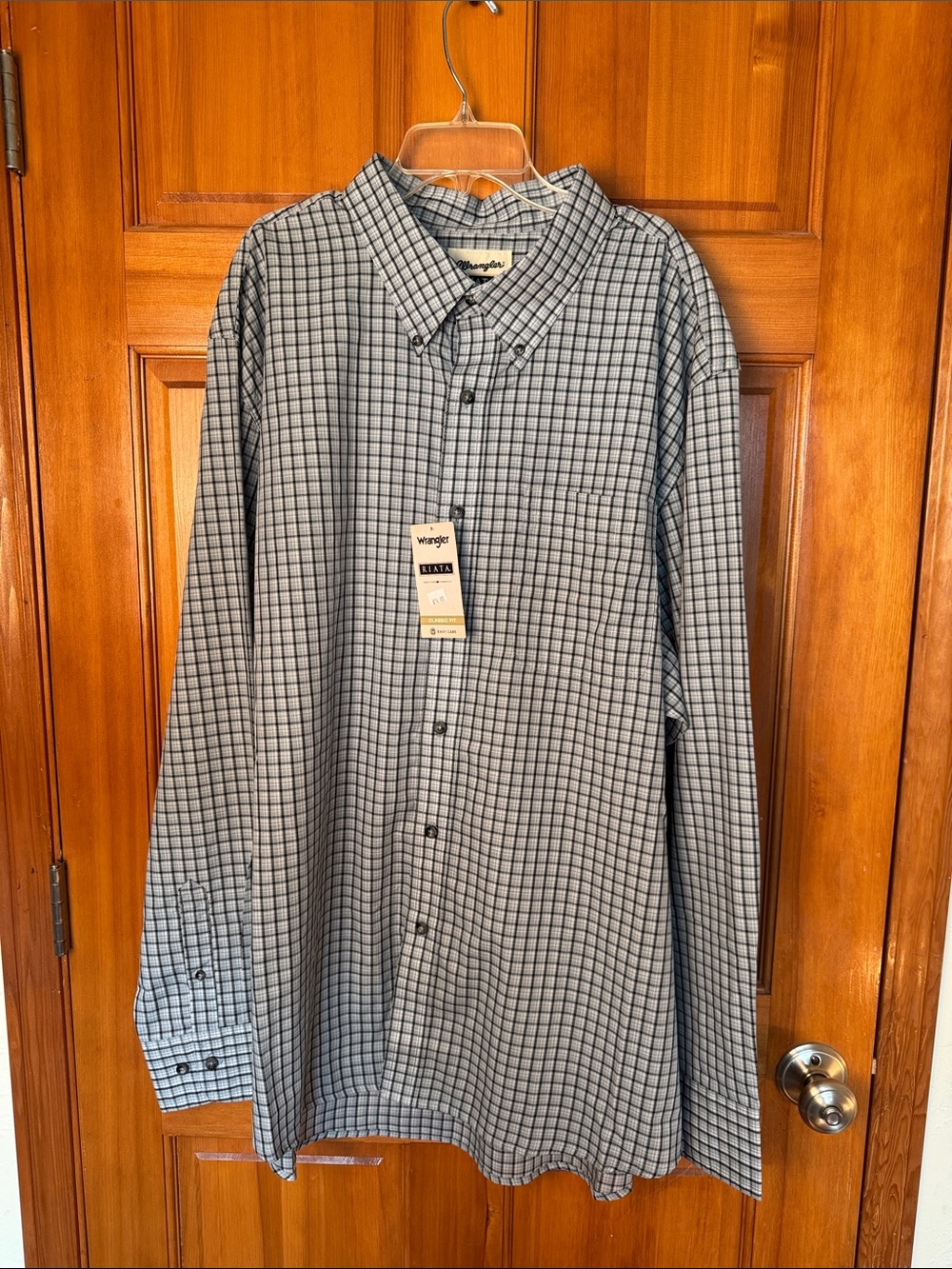 NWT Wrangler Men’s Gray and Blue Checked Button-Down Shirt Size XXL